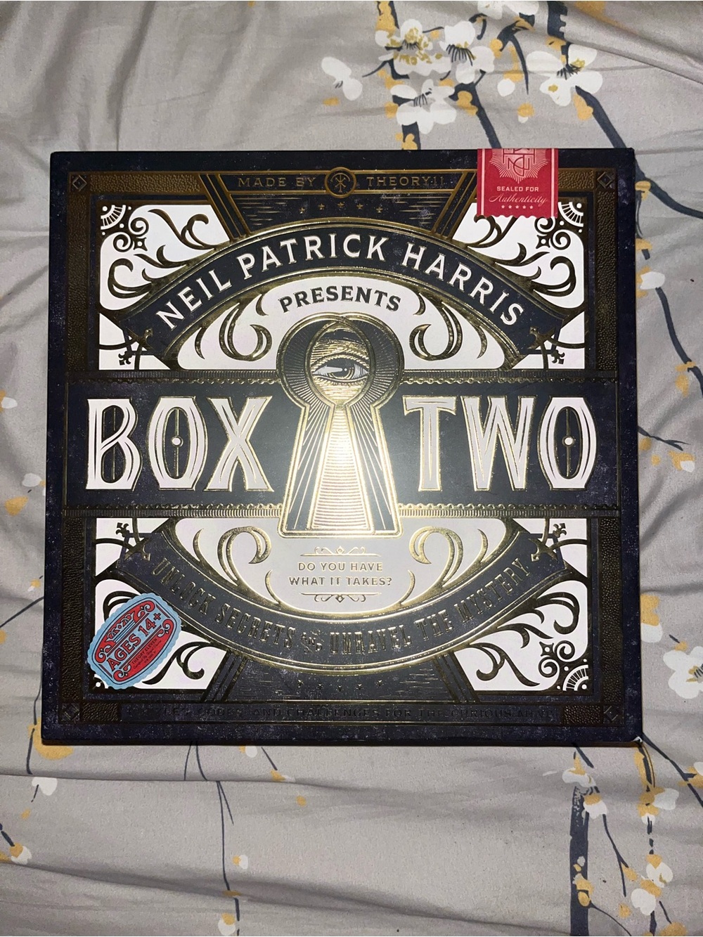 Presents Box Two Board Game - Black & Gold